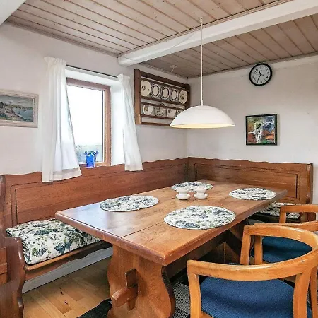 Two-bedroom Holiday In Thyholm 3 *